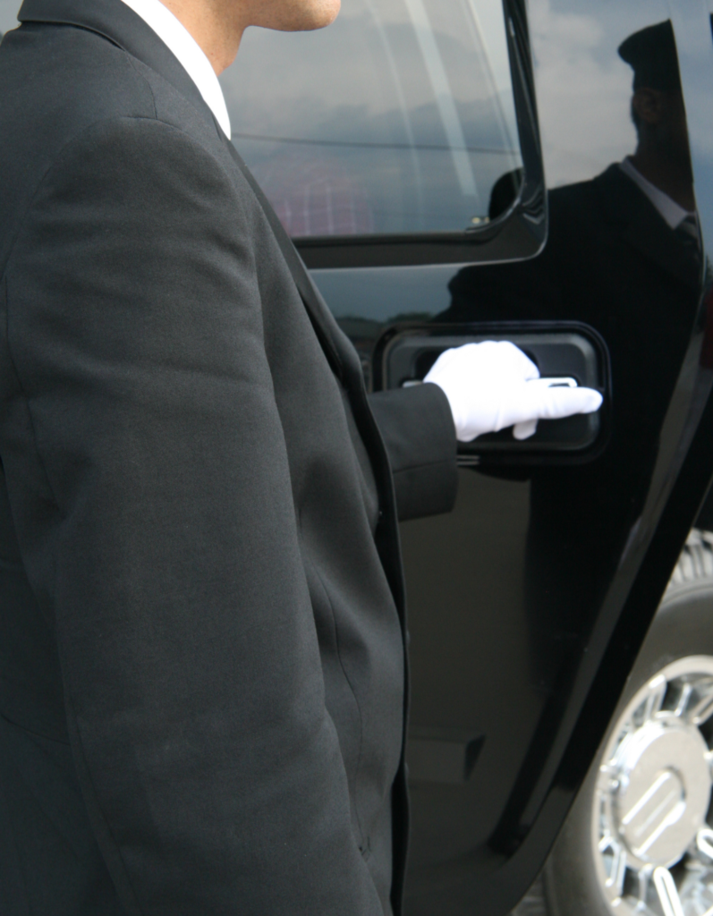 AMAN Chauffeur : Élégance, Sécurité et Professionnalisme à Chaque Trajet.